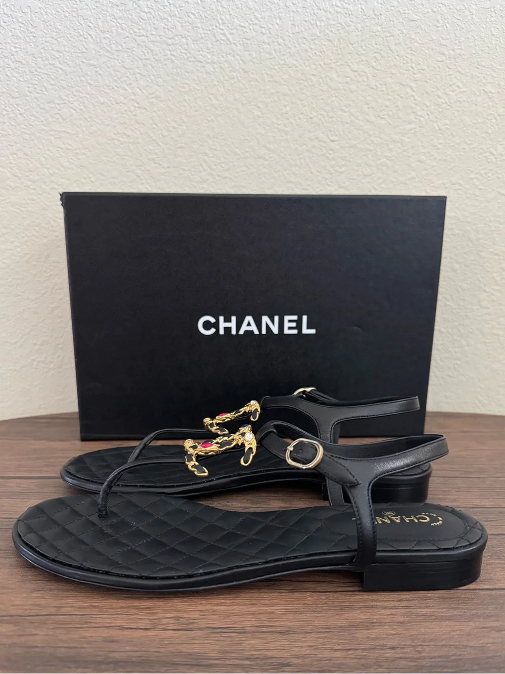NEW CHANEL Quilted Lambskin Leather Rhinestone Detailed Sandals in Black